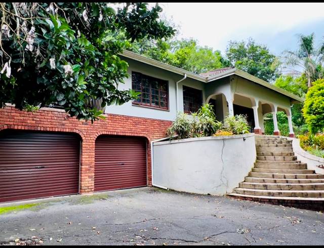 4 BEDROOM HOUSE FOR SALE IN CLARENDON